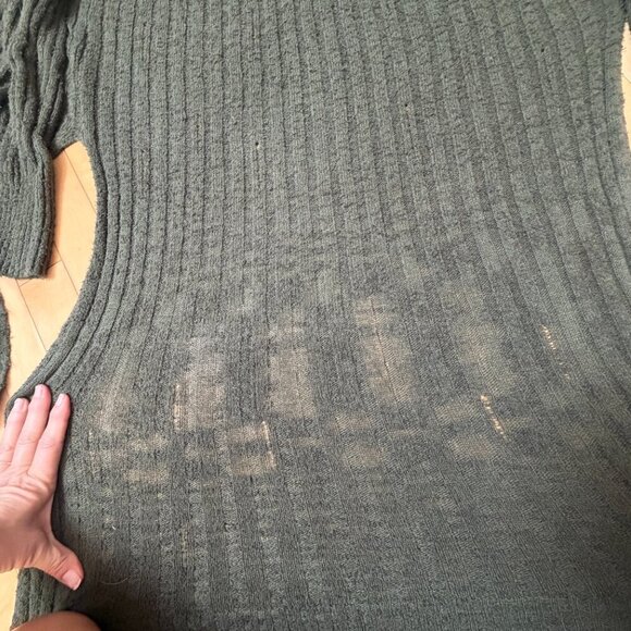 ANTHROPOLOGIE PILCRO Olive Green Distressed Ribbed Duster Sweater Size Medium - Picture 10 of 11